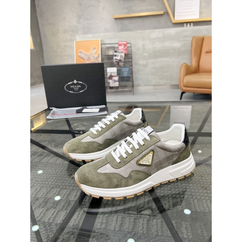 Pra*a casual shoes